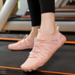 Vista lateral de Run & Move Flex, zapatillas barefoot para gimnasio